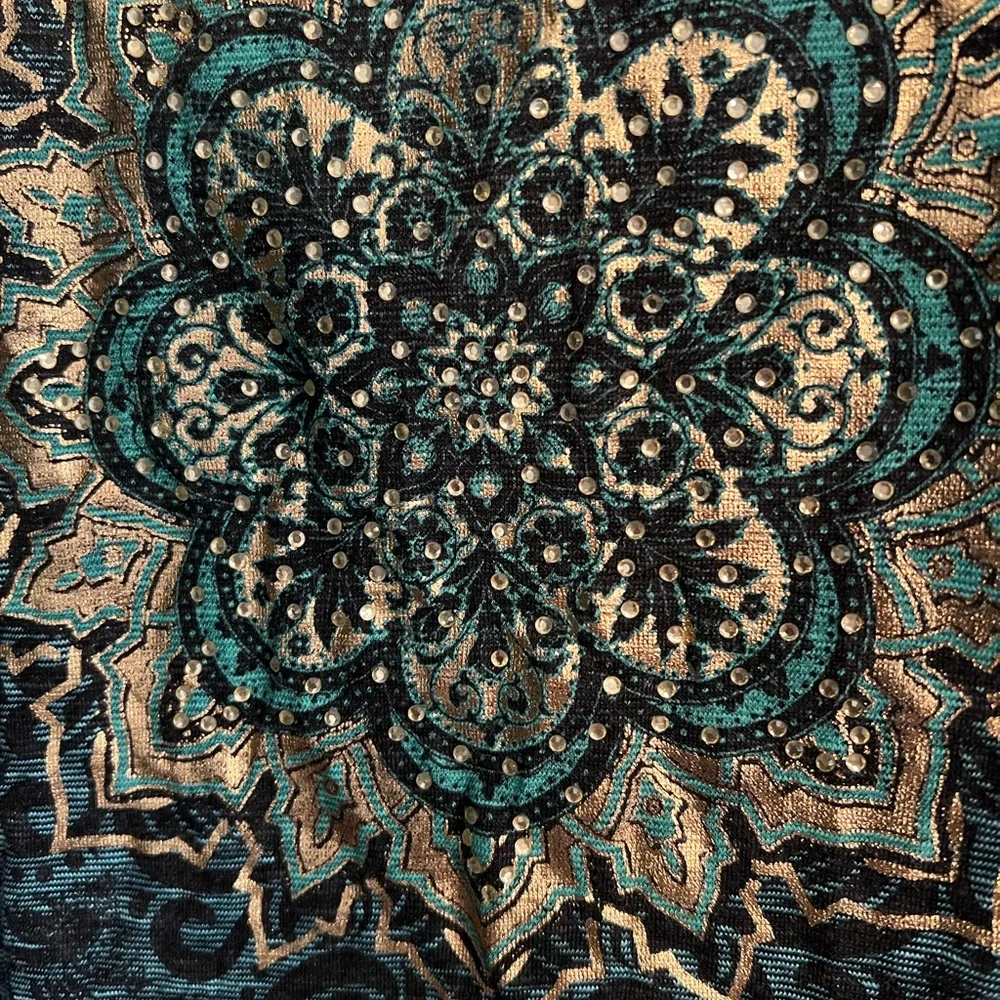 Style & Co. Teal Mandala Short Sleeve Top - Picture 4 of 5